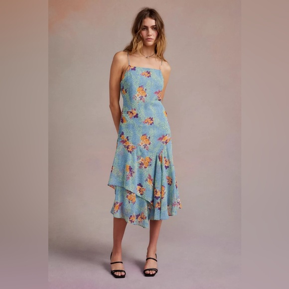 Urban Outfitters Dresses & Skirts - Urban Outfitters Vickie Chiffon Midi Dress